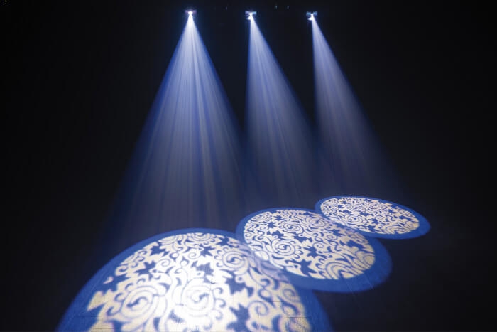 Showtec Shark Scan One mit 100 Watt weißer LED