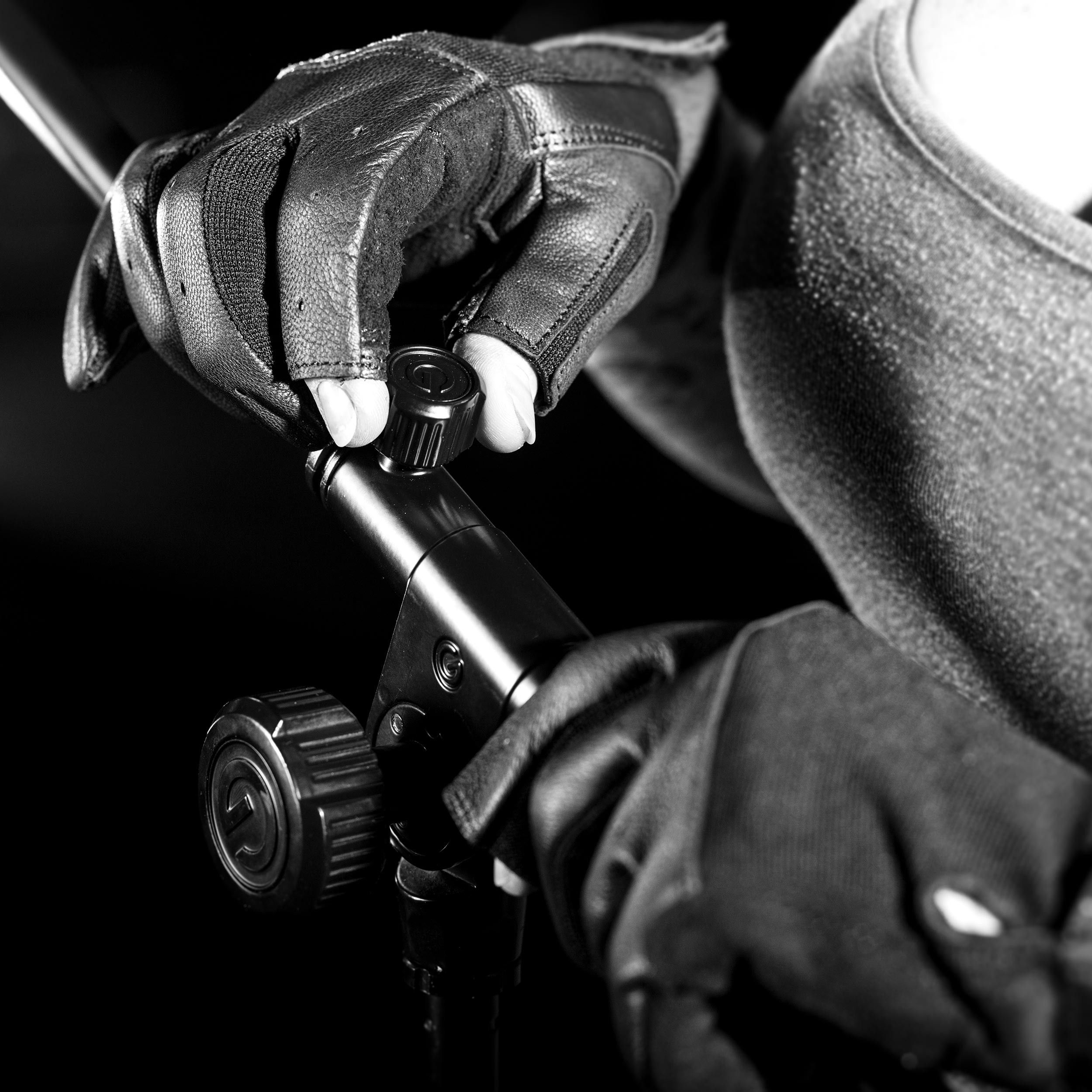 Gravity TMS4321B Touring Mikrostativ mit Galgen