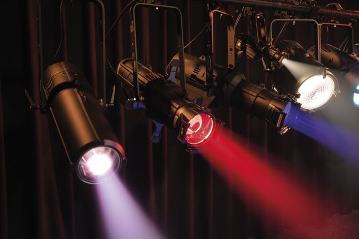 Showtec Performer Profile Mini 3200K