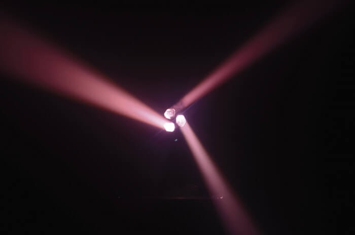 Showtec Shark Beam FX One 3x 40 Watt