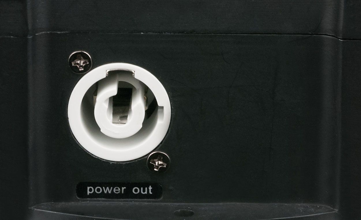 Showtec PowerBOX 4 Daisy-Chain