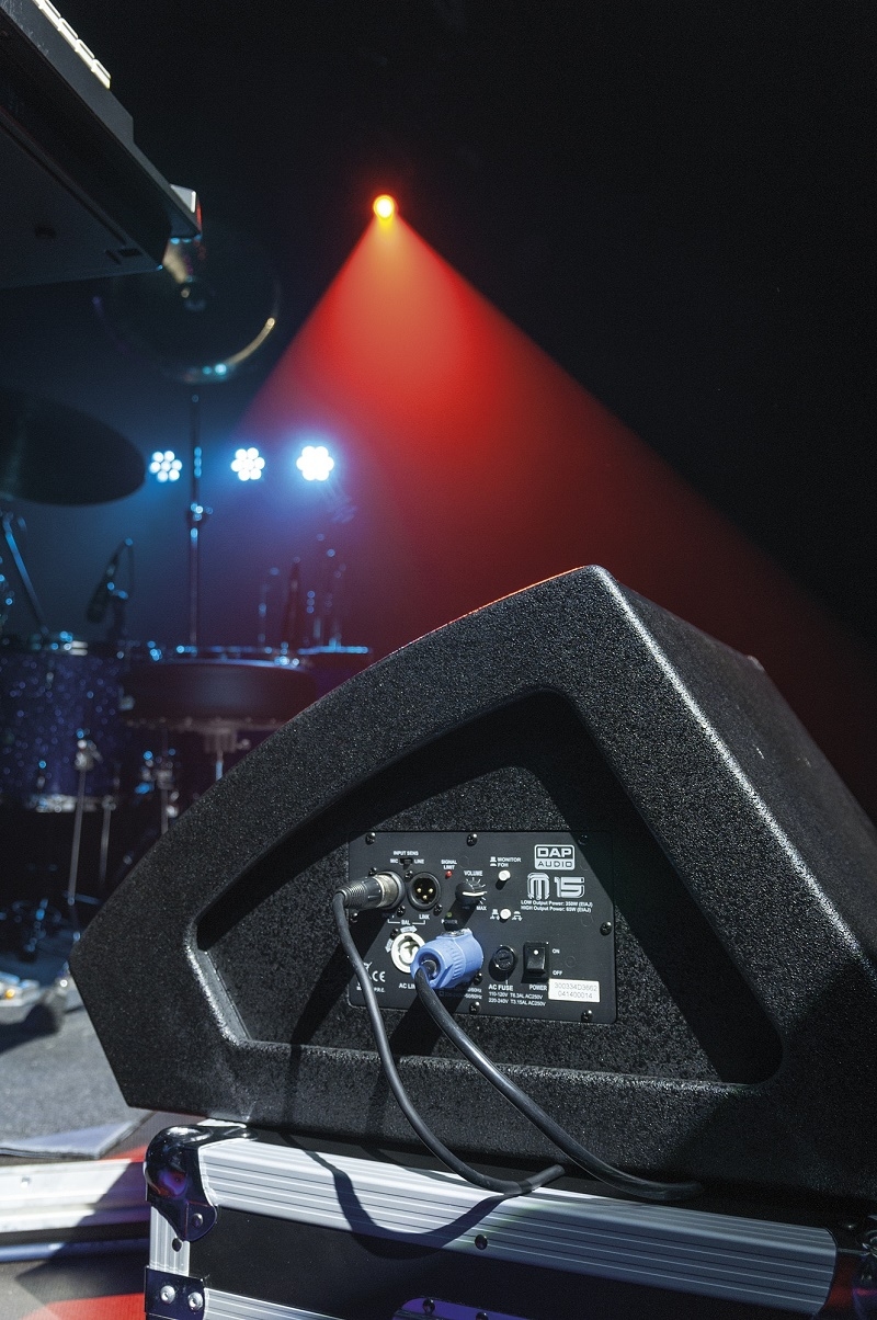 DAP-Audio M15 Aktiver 415W Bi-Amp 15 Zoll Monitor