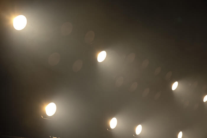 Showtec Stage Blinder 1 LED mit 80 Watt Dual weiß